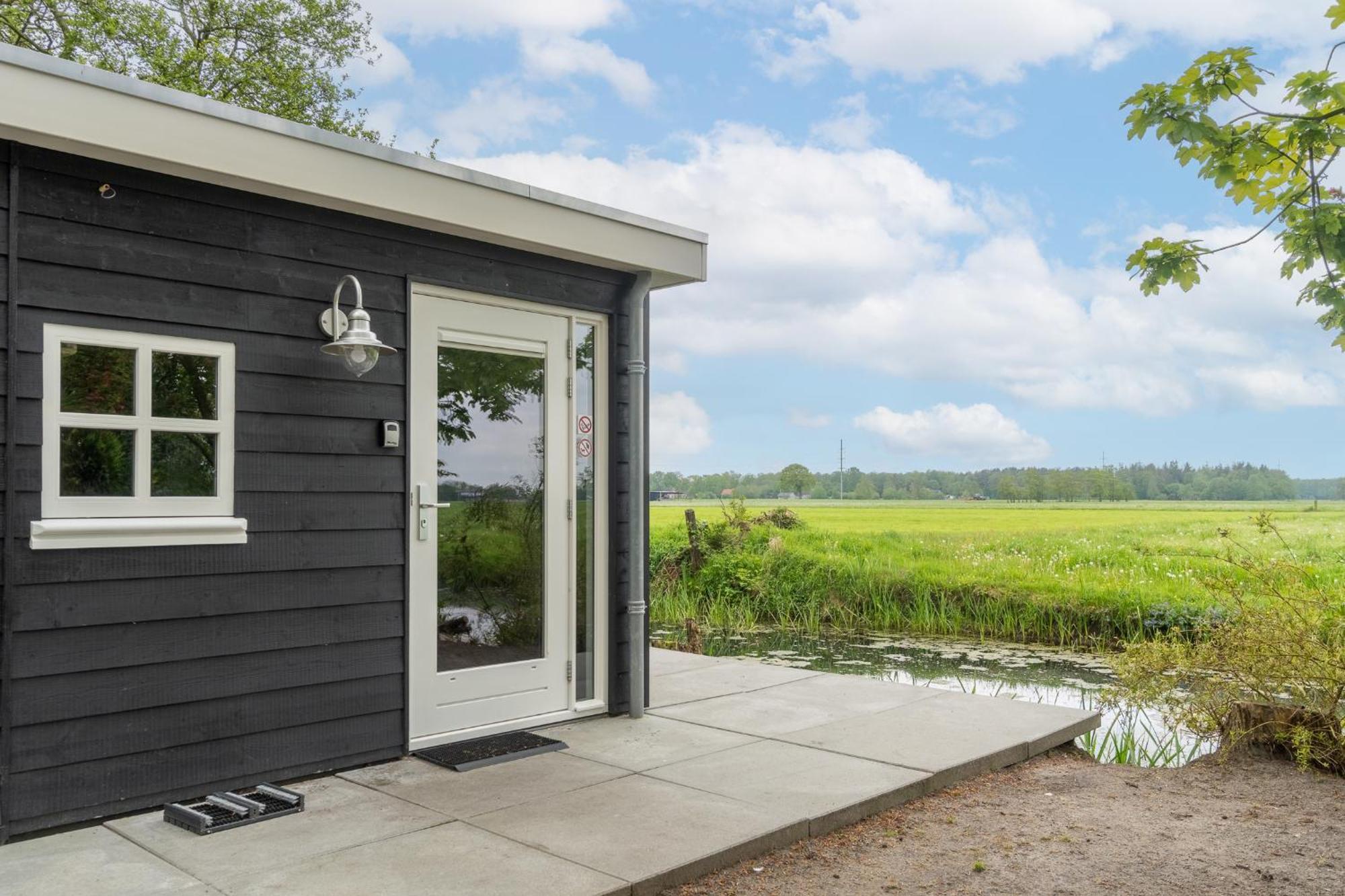 Prive In Een Bosrijke Omgeving Welkom Bij Gastenverblijf Het Ontsnapte Schaap In Jubbega Esterno foto